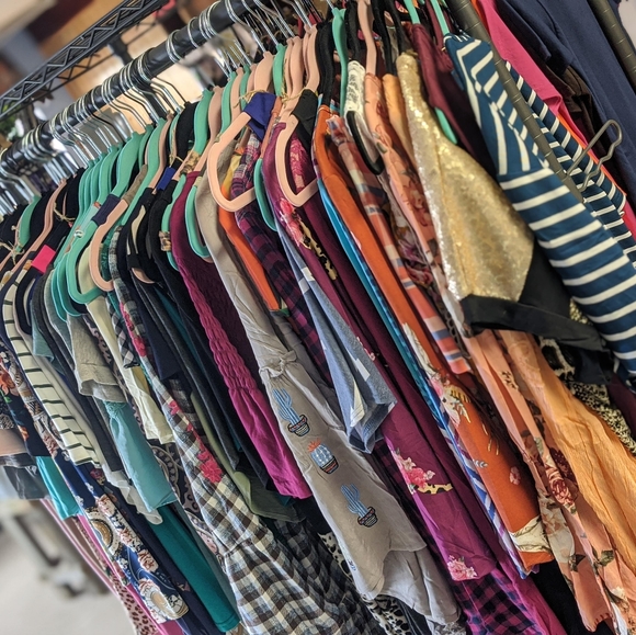 Meet Your Posher! - Picture 4 of 5